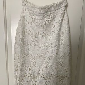 White lace skirt